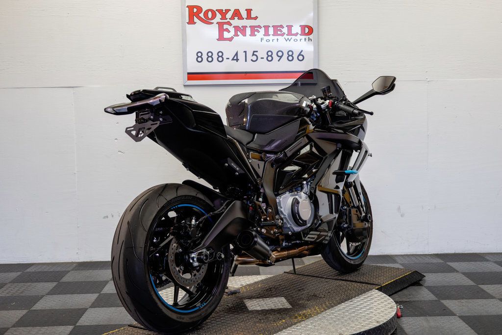 2025 CF MOTO 675 SS LOW MILE SPORT BIKE! - 23057517 - 5