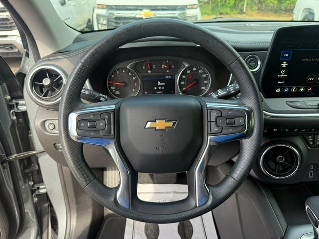 2025 Chevrolet Blazer 2.0T 2LT FWD's photo