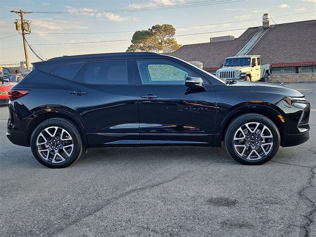 2025 Chevrolet Blazer FWD 4dr RS - 22942850 - 4