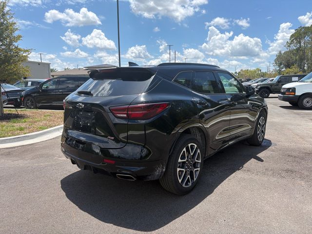 2025 Chevrolet Blazer FWD 4dr RS - 23065993 - 4