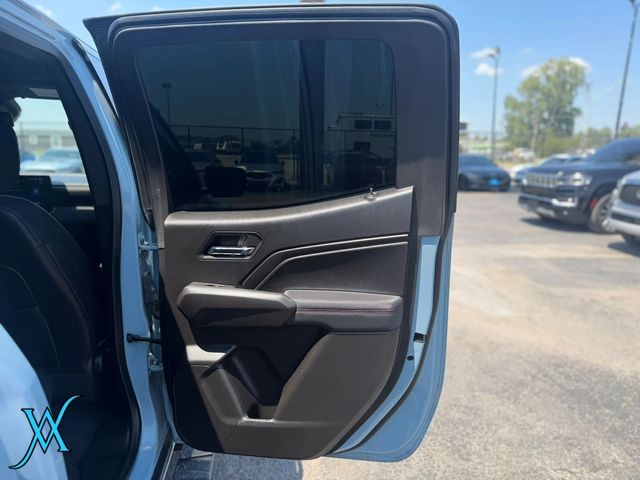 2025 Chevrolet Colorado Crew Cab Z71 Pickup 4D 5 ft - 23053409 - 17