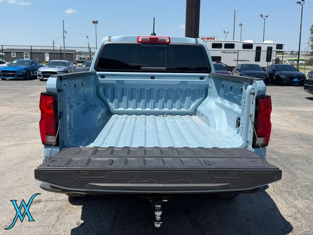 2025 Chevrolet Colorado Crew Cab Z71 Pickup 4D 5 ft - 23053409 - 35