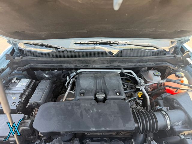2025 Chevrolet Colorado Crew Cab Z71 Pickup 4D 5 ft - 23053409 - 37