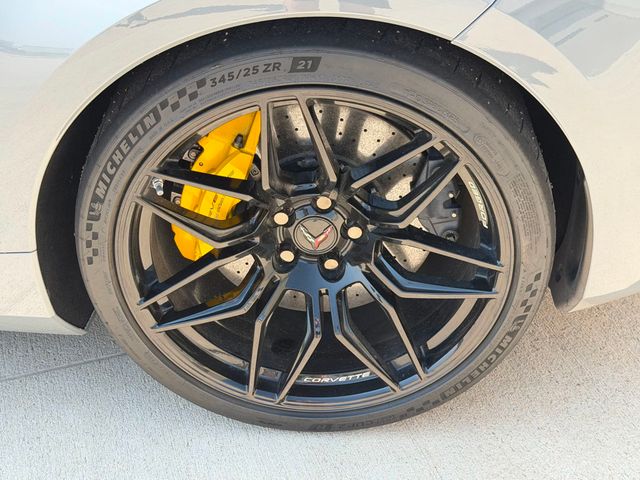 2025 Chevrolet Corvette 2dr Z06 Coupe w/3LZ - 23060032 - 31