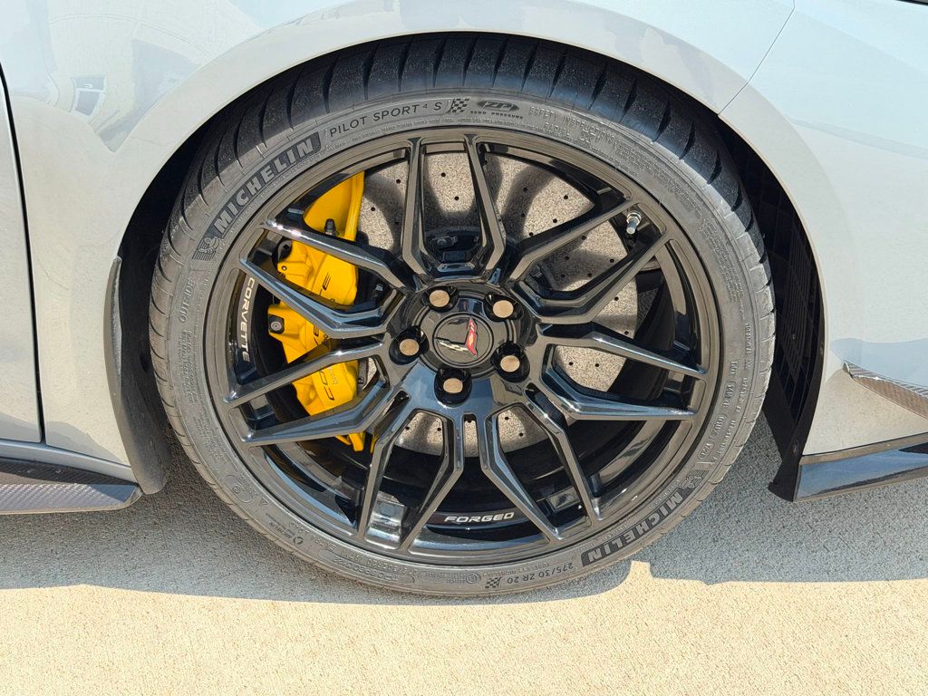 2025 Chevrolet Corvette 2dr Z06 Coupe w/3LZ - 23060032 - 32
