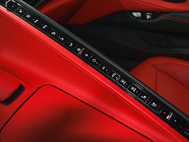 2025 Chevrolet Corvette Stingray - 23014552 - 31