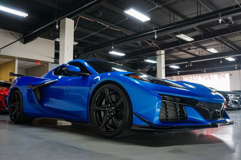 2025 Chevrolet Corvette *Z06 3LZ* *Z07-Performance Pkg* *Carbon Wheels* *Carbon Aero* - 23067681 - 1