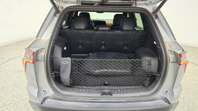 2025 Chevrolet Equinox AWD 4dr ACTIV w/KDZ, Pano Roof, Surround Vision & Cooled Seats - 23040990 - 19
