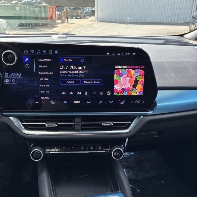 2025 Chevrolet Equinox EV 4dr LT - 22998108 - 22