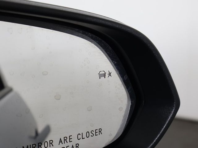 2025 Chevrolet Equinox EV 4dr LT - 22928412 - 31