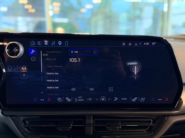 2025 Chevrolet Equinox EV 4dr RS - 23049265 - 30