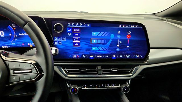 2025 Chevrolet Equinox EV 4dr RS w/ Dual-Pane Panoramic Sunroof - 23032577 - 17