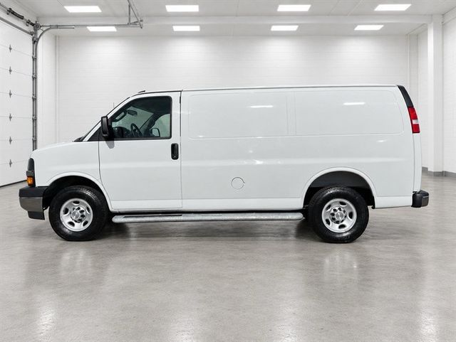 2025 Chevrolet Express Cargo Van RWD 2500 135" - 23093954 - 1