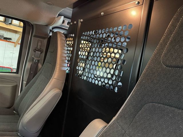 2025 Chevrolet Express Cargo Van RWD 2500 135" - 23093954 - 21
