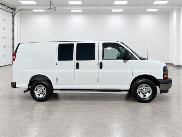 2025 Chevrolet Express Cargo Van RWD 2500 135" - 23093954 - 2