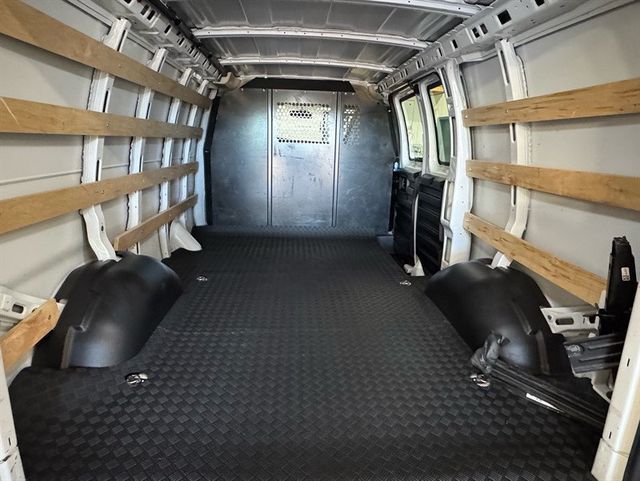 2025 Chevrolet Express Cargo Van RWD 2500 135" - 23093954 - 6