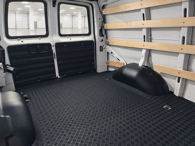 2025 Chevrolet Express Cargo Van RWD 2500 135" - 23093954 - 7
