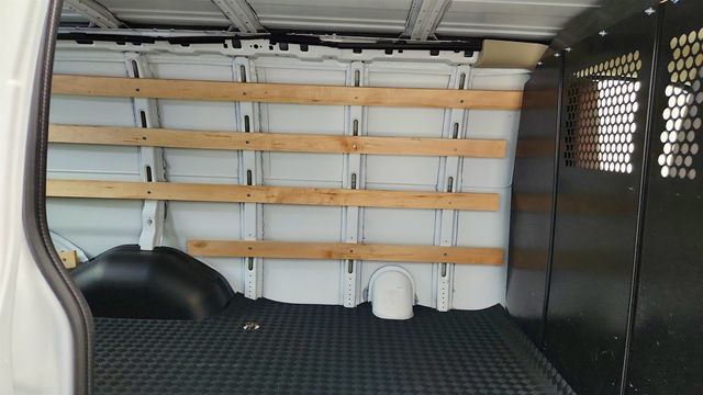 2025 Chevrolet Express Cargo Van RWD 2500 135'' w/ Bulkhead Partition & Cargo Upfit - 23037916 - 23