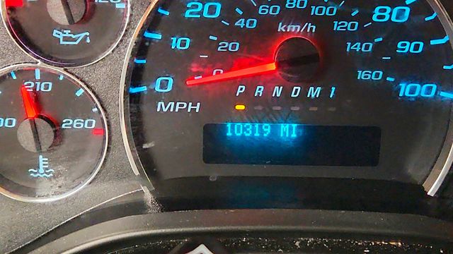 2025 Chevrolet Express Cargo Van RWD 2500 135'' w/ Chrome App Pkg & Cruise Control - 23038153 - 13