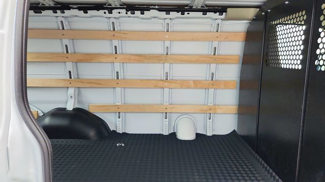 2025 Chevrolet Express Cargo Van RWD 2500 135'' w/ Chrome App Pkg & Cruise Control - 23038153 - 21