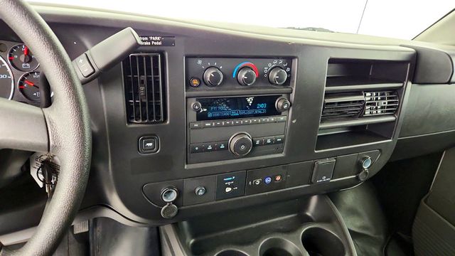 2025 Chevrolet Express Cargo Van RWD 2500 135'' w/ Chrome App Pkg & Cruise Control - 23038249 - 15