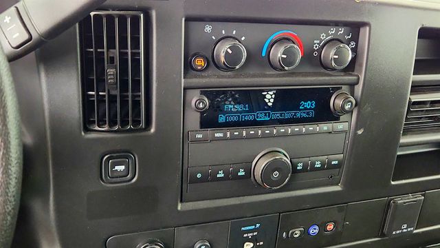 2025 Chevrolet Express Cargo Van RWD 2500 135'' w/ Chrome App Pkg & Cruise Control - 23038249 - 16