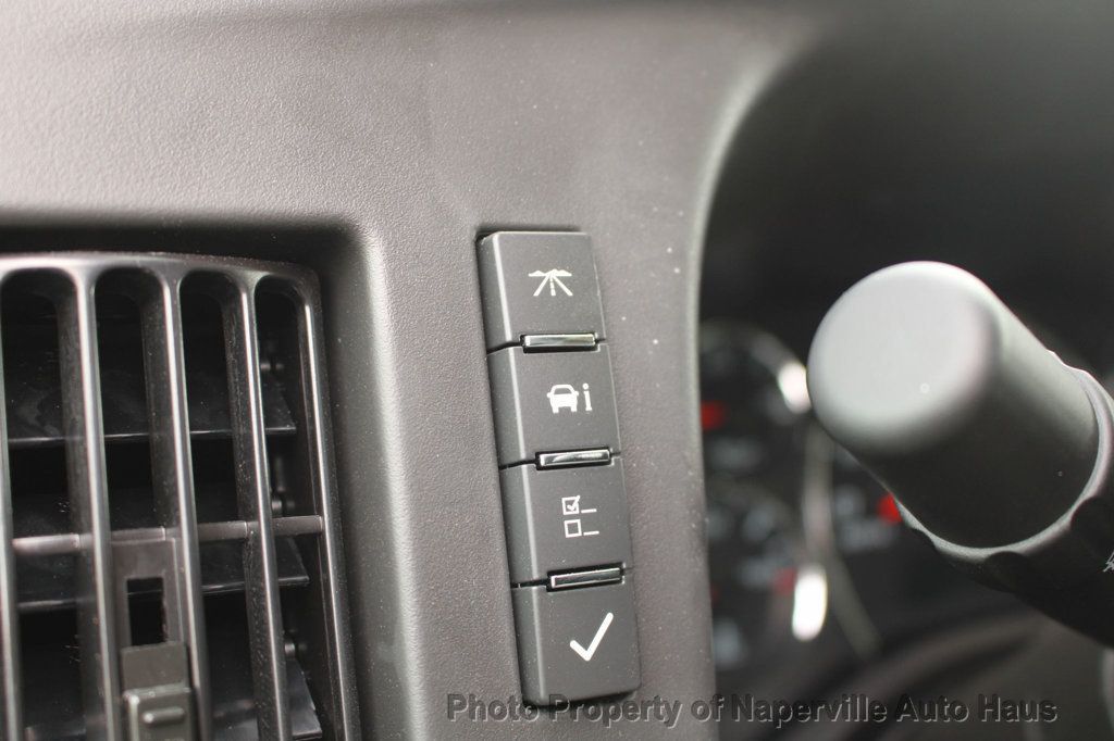 2025 CHEVROLET EXPRESS - Image 13