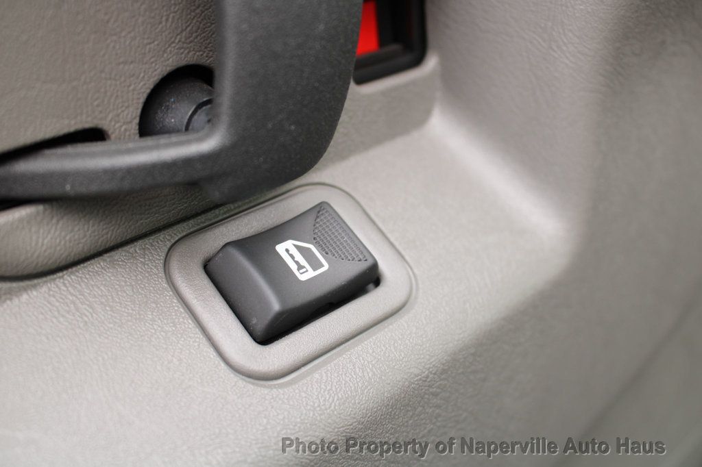 2025 CHEVROLET EXPRESS - Image 16
