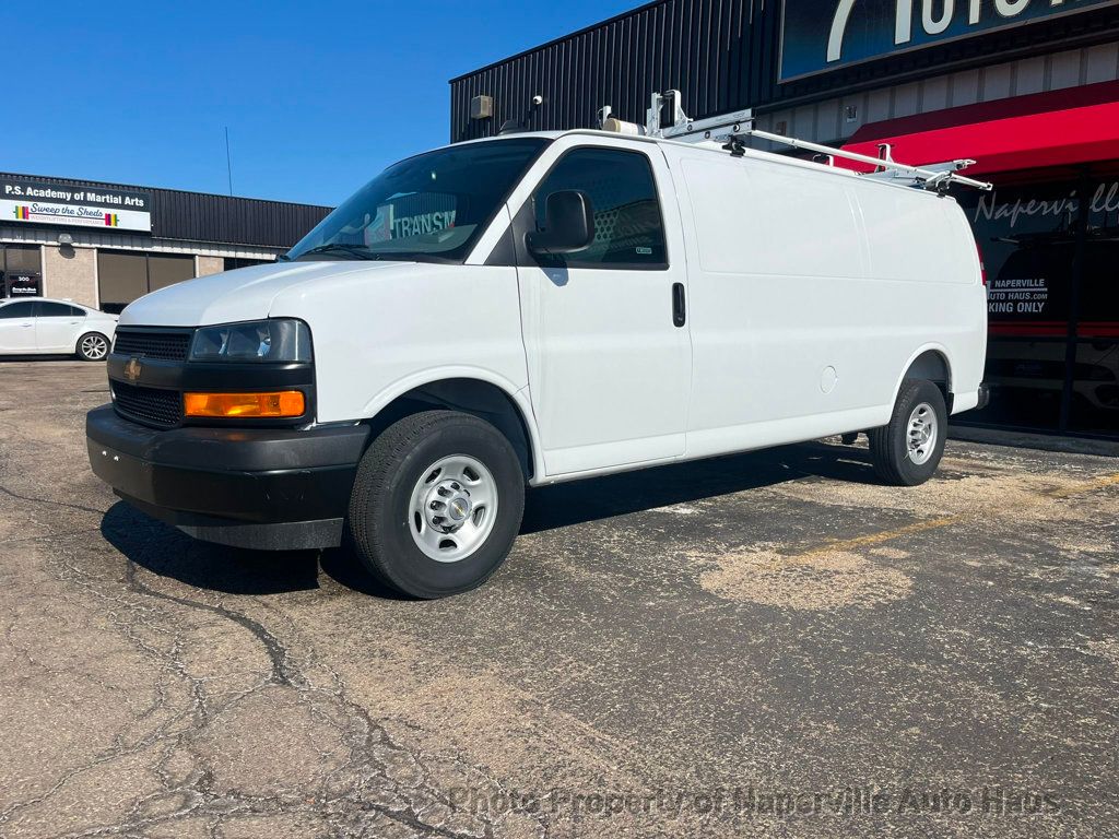 2025 CHEVROLET EXPRESS - Image 2