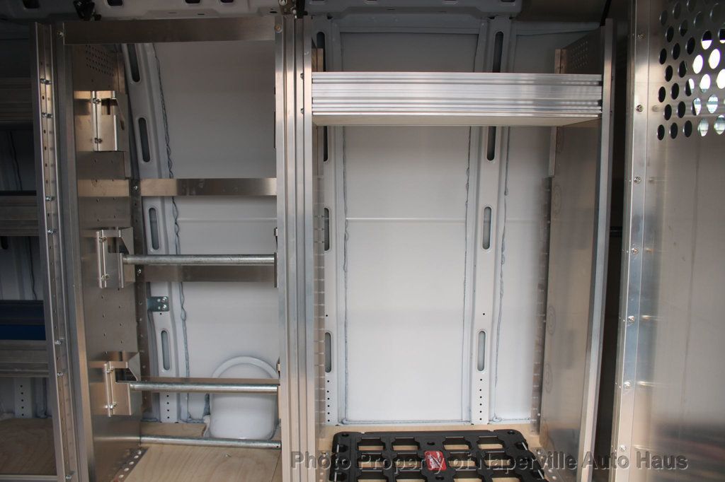 2025 CHEVROLET EXPRESS - Image 28