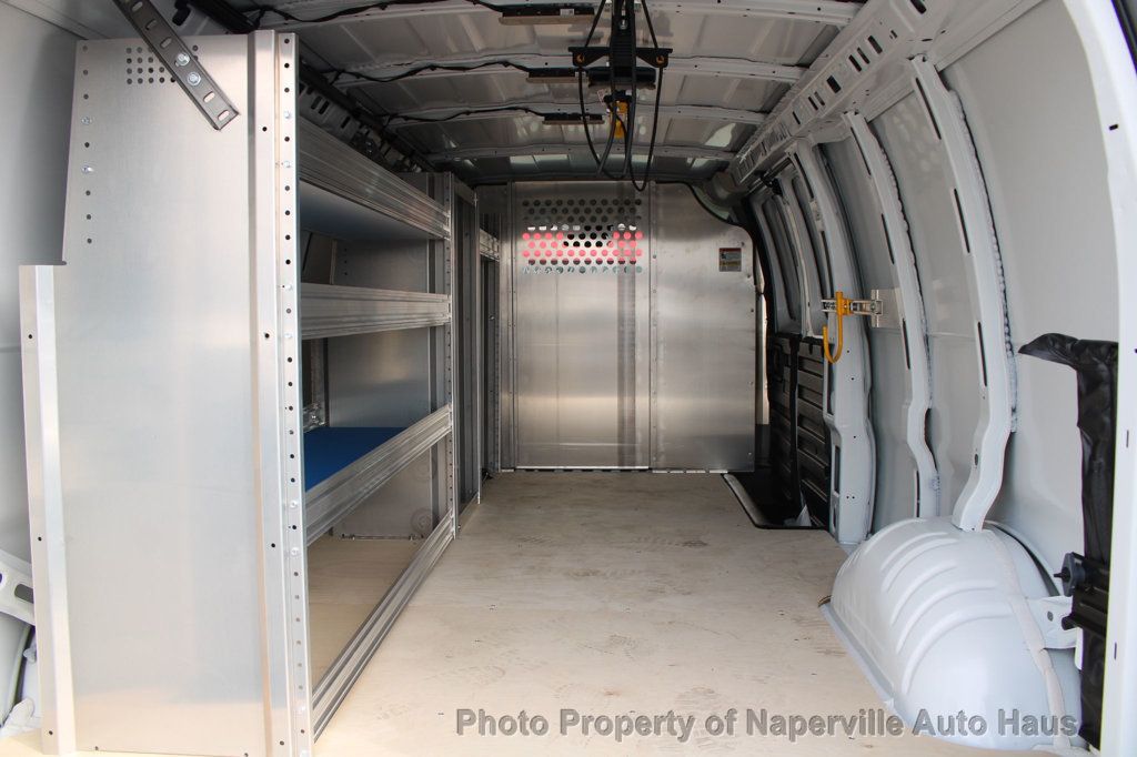 2025 CHEVROLET EXPRESS - Image 34