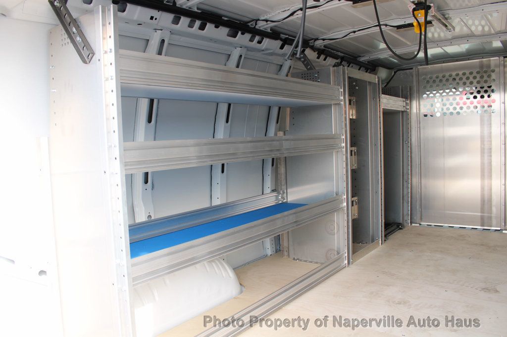 2025 CHEVROLET EXPRESS - Image 35