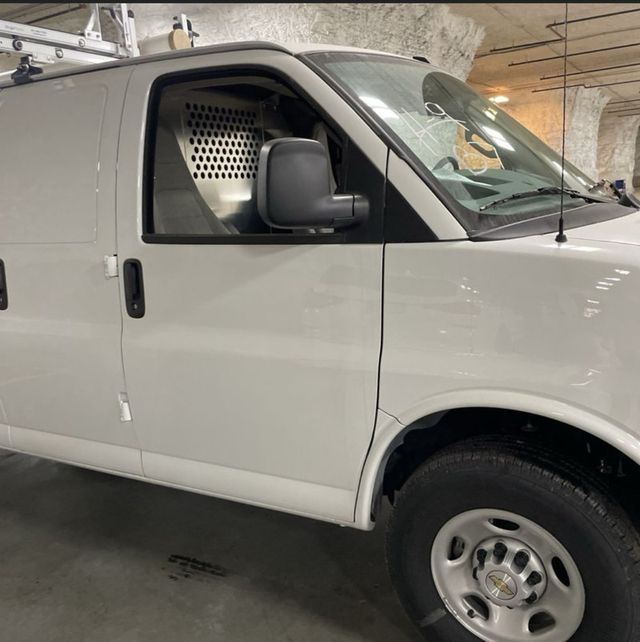 2025 Chevrolet Express Cargo Van RWD 2500 155" - 22956235 - 22