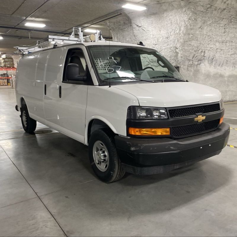 2025 Chevrolet Express Cargo Van RWD 2500 155" - 22956235 - 23