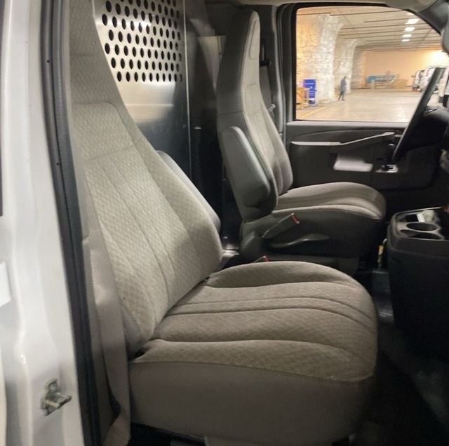 2025 Chevrolet Express Cargo Van RWD 2500 155" - 22956235 - 4