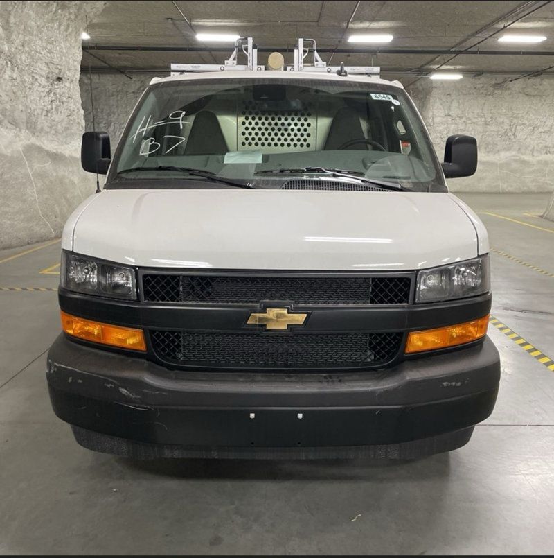 2025 Chevrolet Express Cargo Van RWD 2500 155" - 22956258 - 2