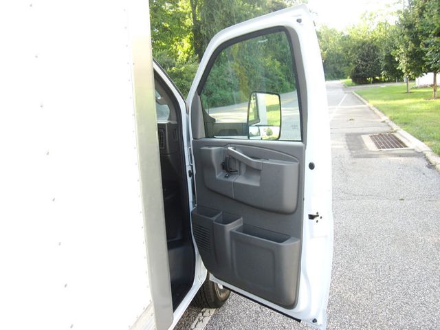 2025 Chevrolet Express Commercial Cutaway 3500 Van 177" - 23064033 - 22