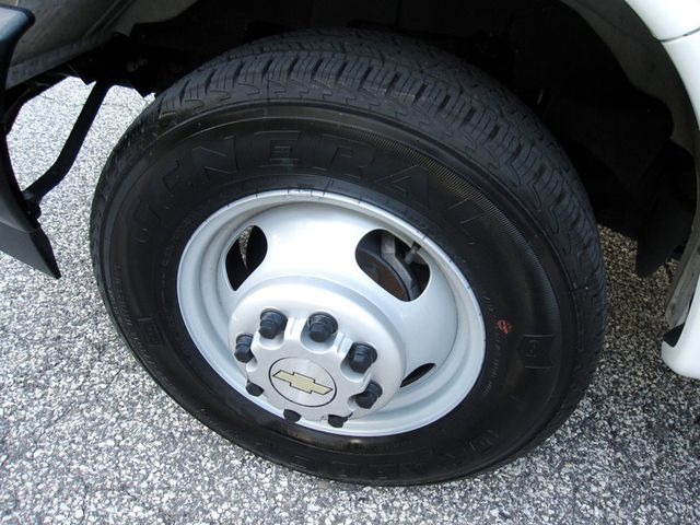 2025 Chevrolet Express Commercial Cutaway 3500 Van 177" - 23064033 - 31