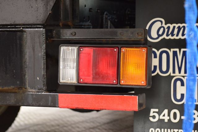 2025 Chevrolet Low Cab Forward 5500 XD 5500XD CREW * 5.2 DIESEL * CONCRETE BODY * 1 OWNER - 22995476 - 11