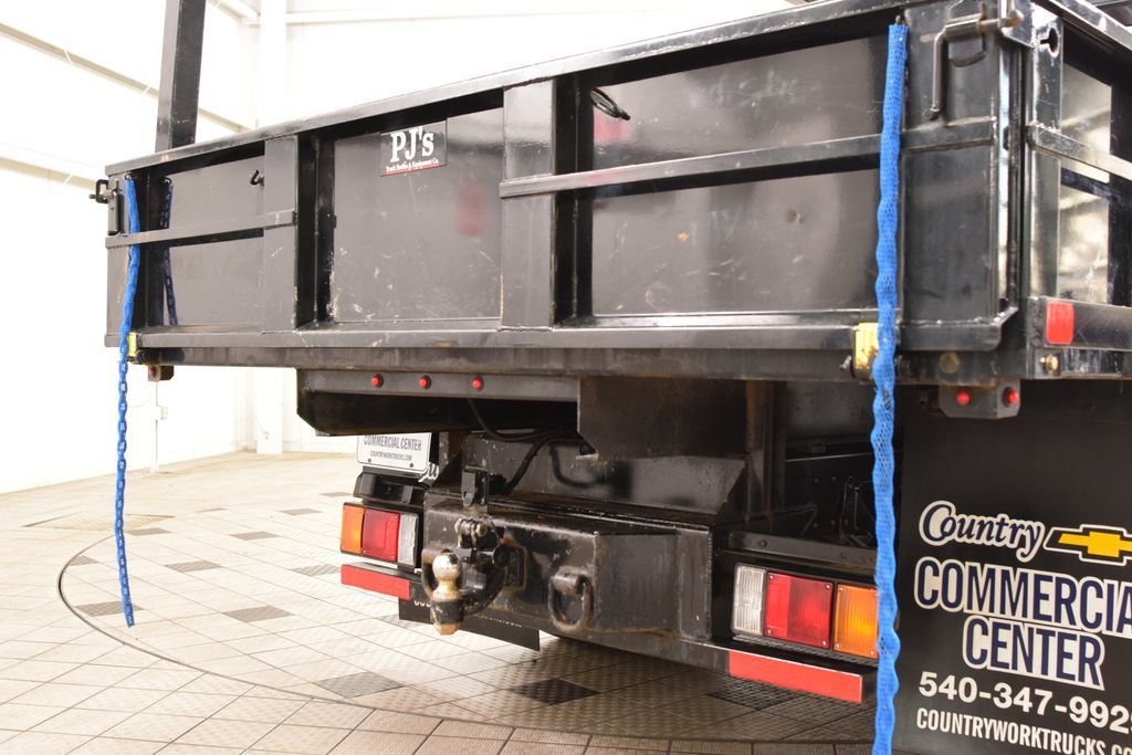 2025 Chevrolet Low Cab Forward 5500 XD 5500XD CREW * 5.2 DIESEL * CONCRETE BODY * 1 OWNER - 22995476 - 12