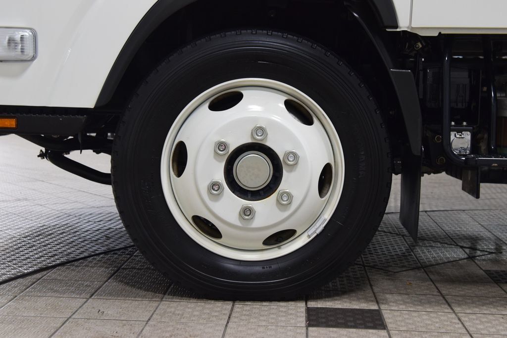 2025 Chevrolet Low Cab Forward 5500 XD 5500XD CREW * 5.2 DIESEL * CONCRETE BODY * 1 OWNER - 22995476 - 15