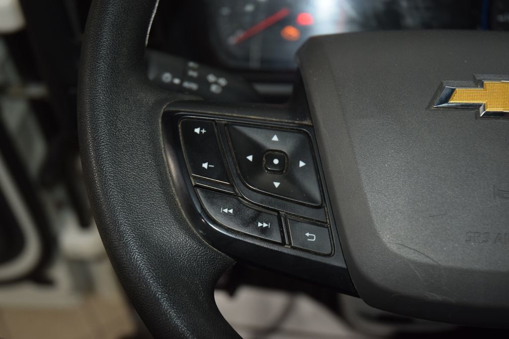 2025 Chevrolet Low Cab Forward 5500 XD 5500XD CREW * 5.2 DIESEL * CONCRETE BODY * 1 OWNER - 22995476 - 22