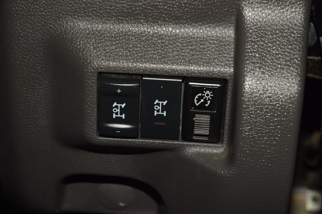 2025 Chevrolet Low Cab Forward 5500 XD 5500XD CREW * 5.2 DIESEL * CONCRETE BODY * 1 OWNER - 22995476 - 24