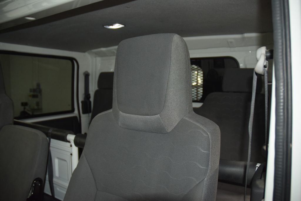 2025 Chevrolet Low Cab Forward 5500 XD 5500XD CREW * 5.2 DIESEL * CONCRETE BODY * 1 OWNER - 22995476 - 26