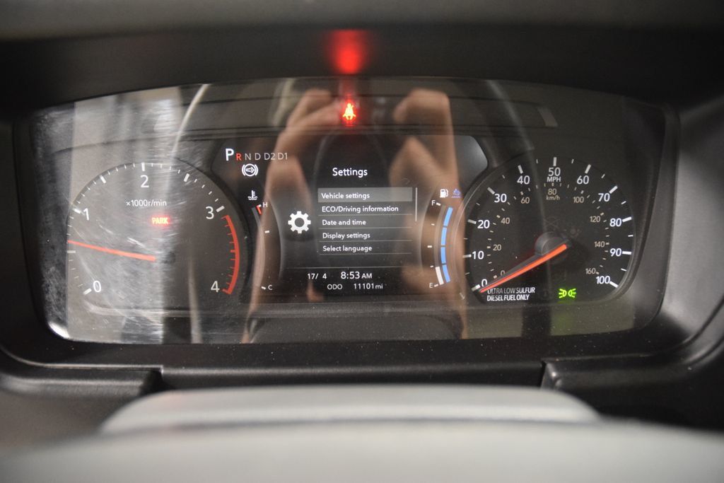 2025 Chevrolet Low Cab Forward 5500 XD 5500XD CREW * 5.2 DIESEL * CONCRETE BODY * 1 OWNER - 22995476 - 33