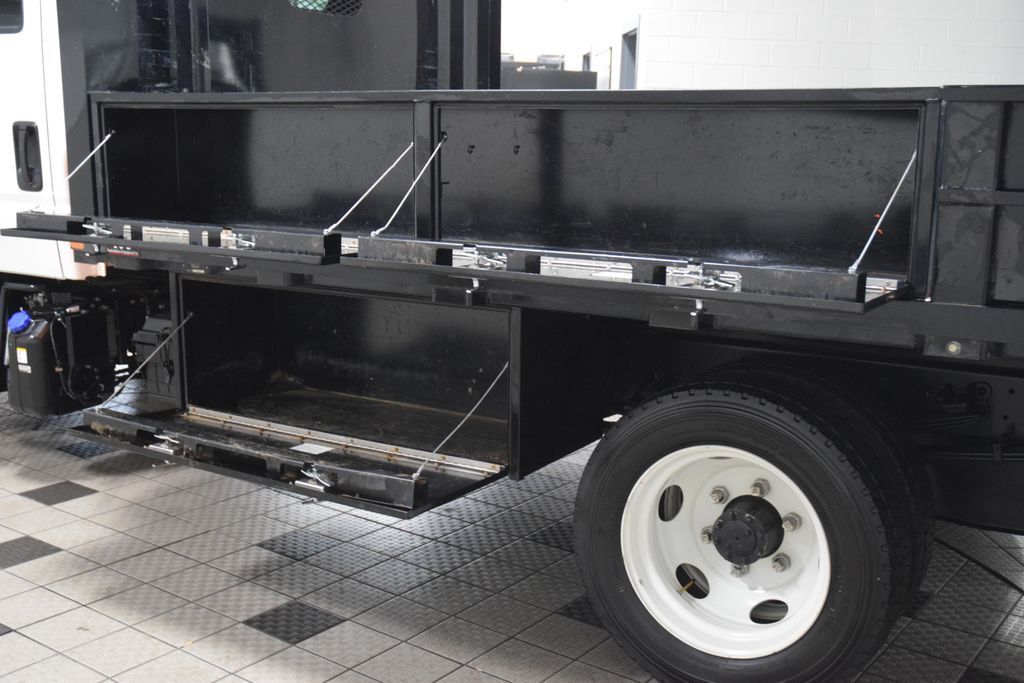 2025 Chevrolet Low Cab Forward 5500 XD 5500XD CREW * 5.2 DIESEL * CONCRETE BODY * 1 OWNER - 22995476 - 34