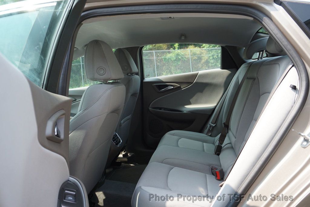 2025 Chevrolet Malibu 1LT photo 12