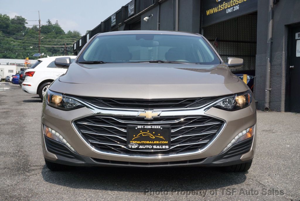 2025 Chevrolet Malibu 1LT photo 2