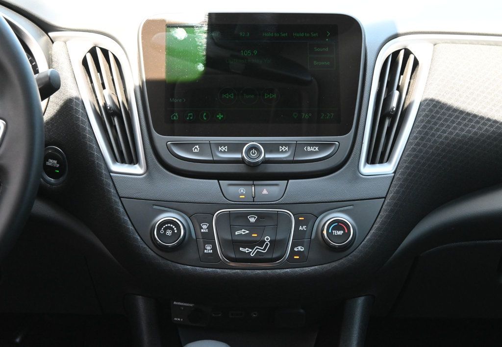 Chevrolet Malibu photo 11