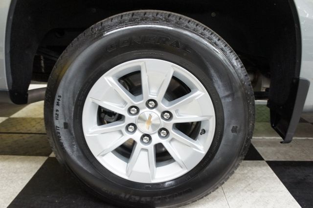 2025 Chevrolet Silverado 1500 1-Owner, 4x4 - 22938903 - 14